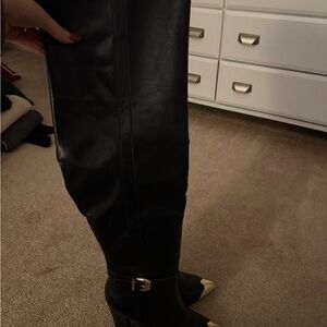 Black Knee-High Women's Boots